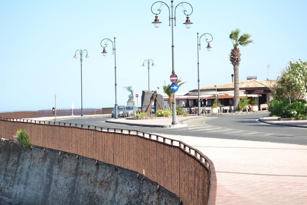 גיארדיני נאקסוס Hotel Porto Azzurro מראה חיצוני תמונה